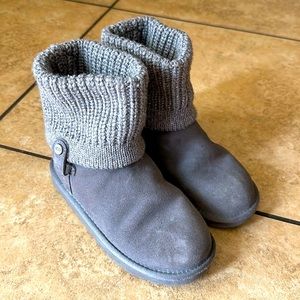 Kids. UGG boots size 1